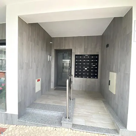 Modern By Homing Quarteira