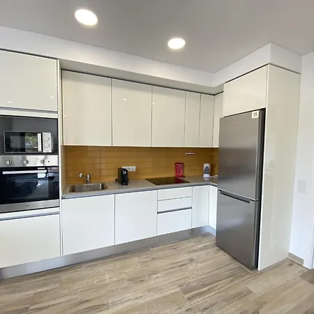Modern By Homing Apartment