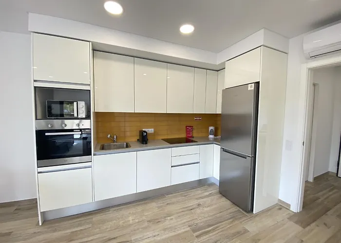 Modern By Homing Apartment